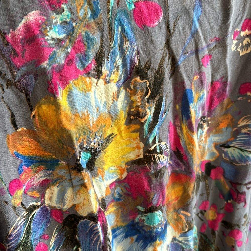 Umgee Gray Floral Bell Sleeve Shorts Romper Sz M - Picture 5 of 6